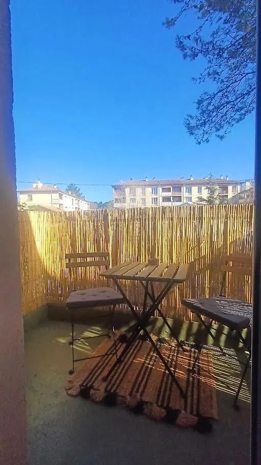 Apartment Le Colibri - Studio Paisible Et Raffine Au Sud D'Aix Aix-en-Provence