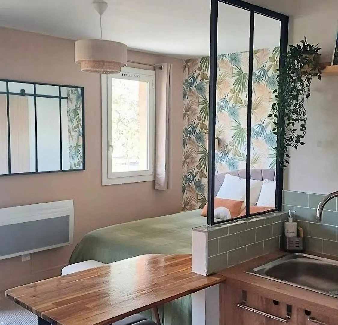 Apartment Le Colibri - Studio Paisible Et Raffine Au Sud D'Aix Aix-en-Provence France